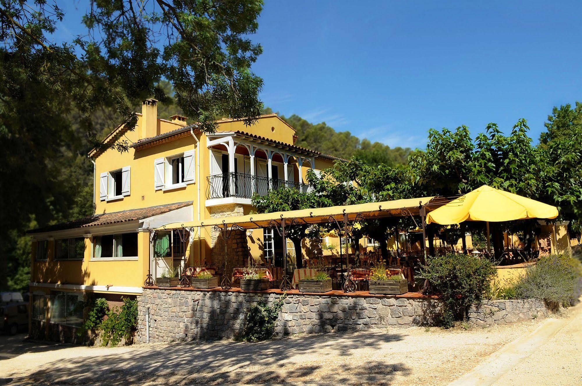 The Originals City, Hotel Les Bastides Du Gapeau Sollies-Toucas Exterior photo